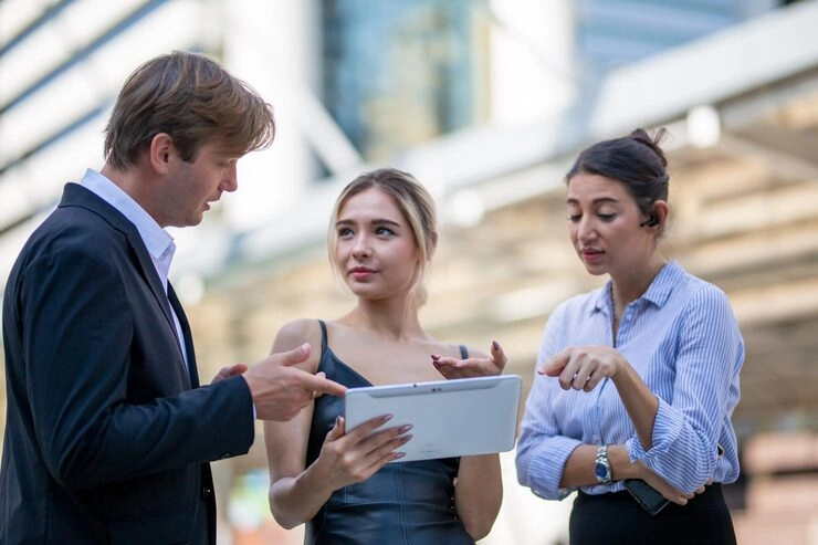 Thought Leadership & Executive Profiling